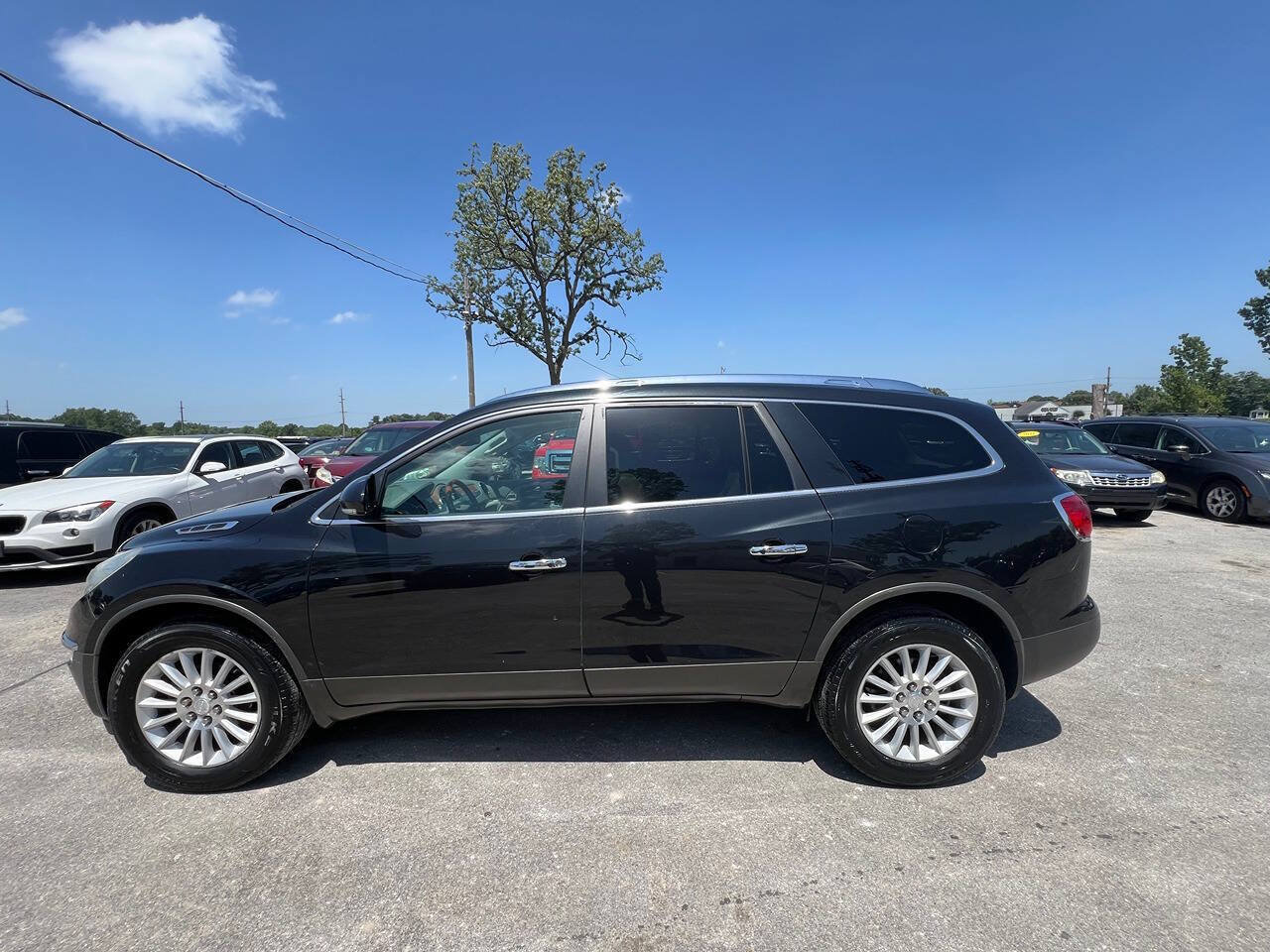 Used 2011 Buick Enclave CXL FWD image 28