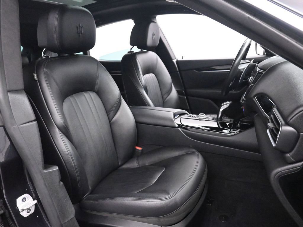 Used 2023 Maserati Levante Modena image 23
