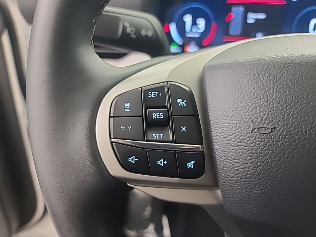 Used 2025 Ford Explorer Active w/ Active Comfort Package AWD/4WD image 31