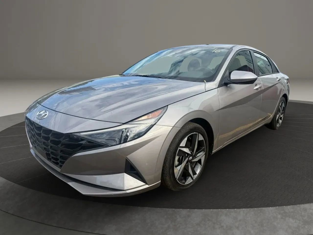 Used 2023 Hyundai Elantra SEL w/ Convenience Package image 1