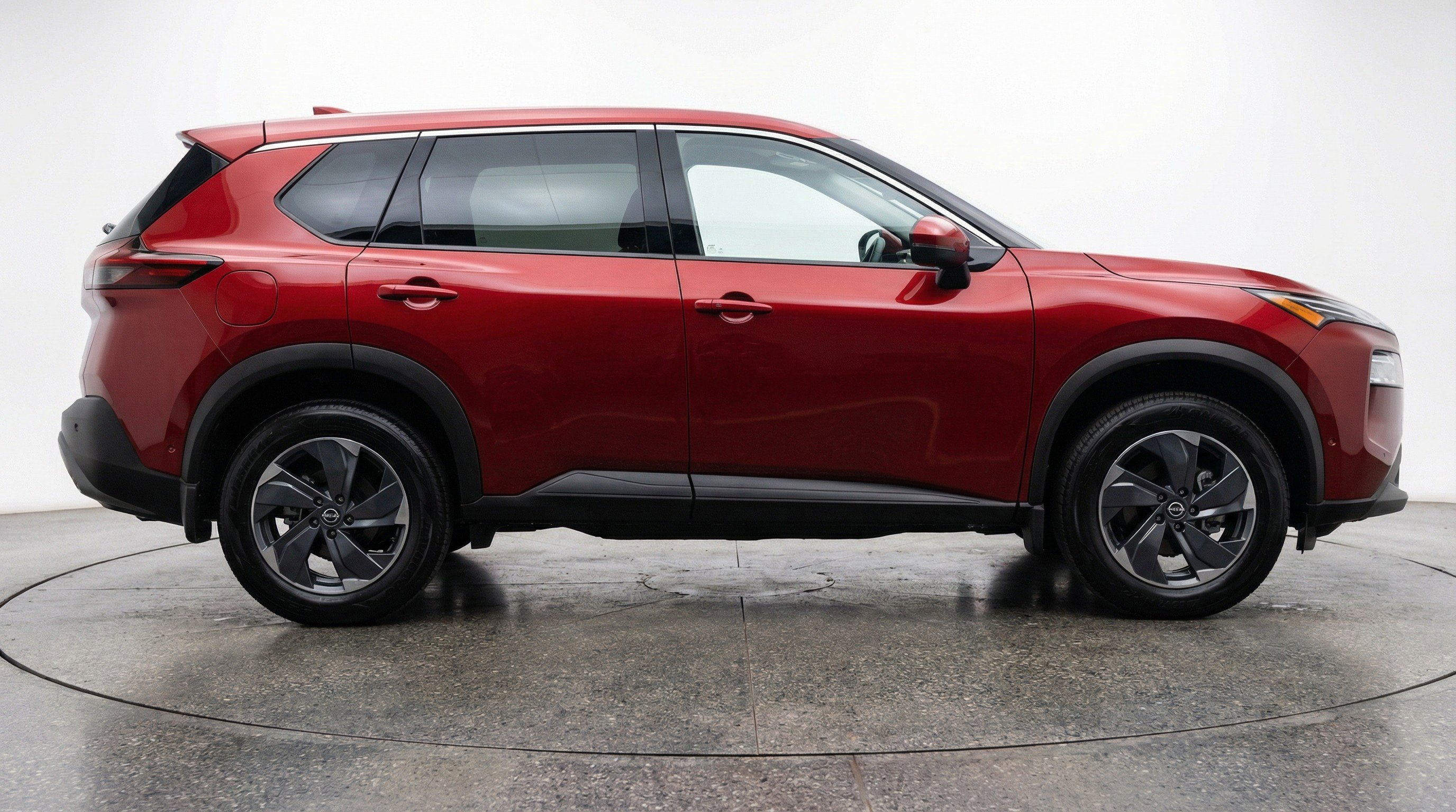 Used 2025 Nissan Rogue SV AWD/4WD image 11