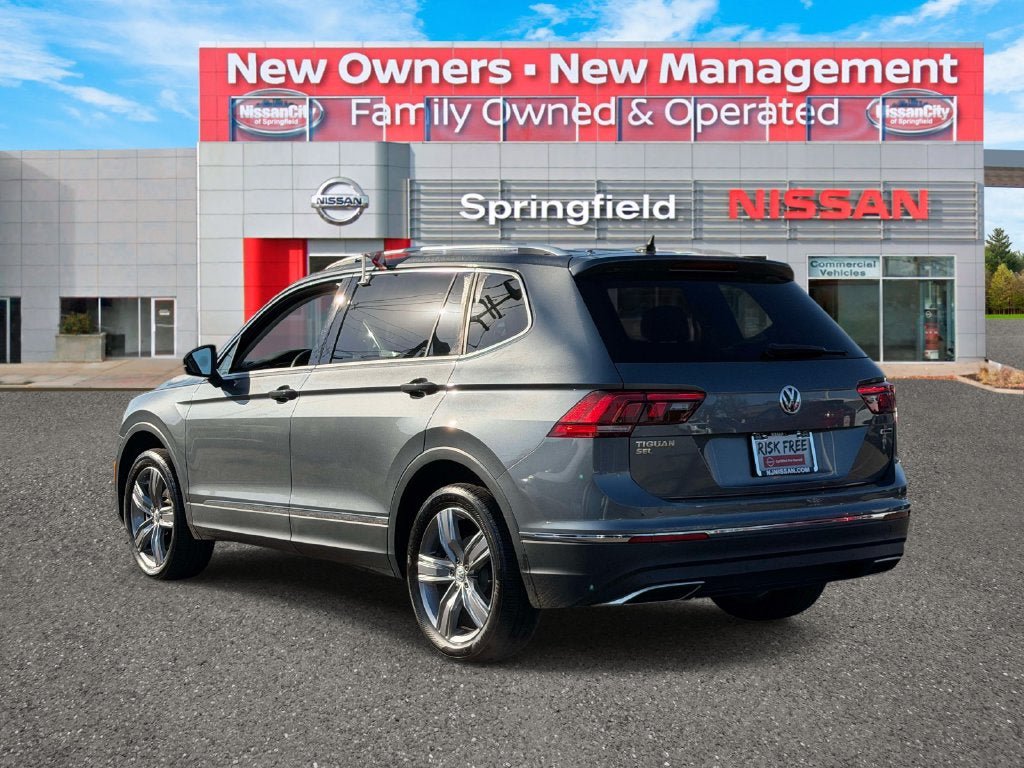 Used 2020 Volkswagen Tiguan SEL AWD/4WD image 4