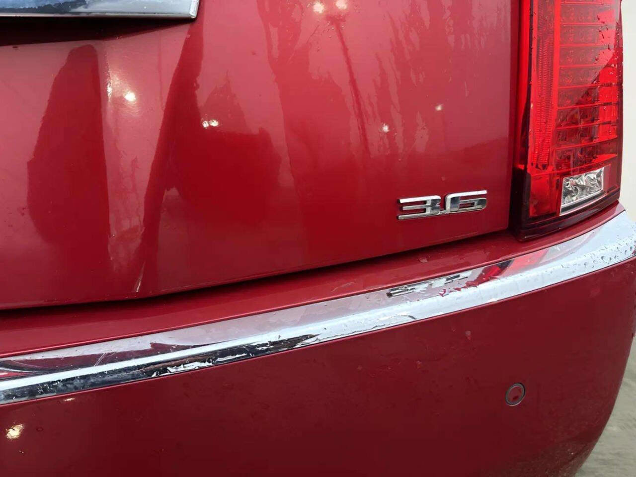 Used 2010 Cadillac CTS Premium image 17