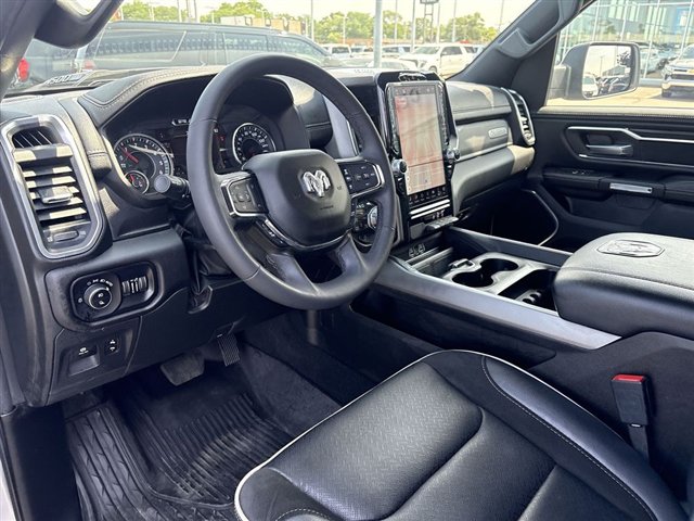 Used 2025 RAM 1500 Laramie w/ Sport Appearance Package AWD/4WD image 10