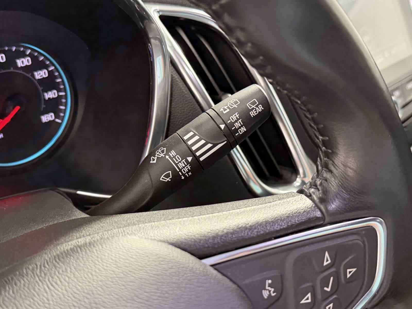 Used 2019 Chevrolet Equinox LT AWD/4WD image 18