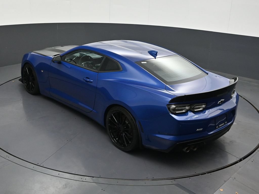 Used 2020 Chevrolet Camaro SS RWD image 17