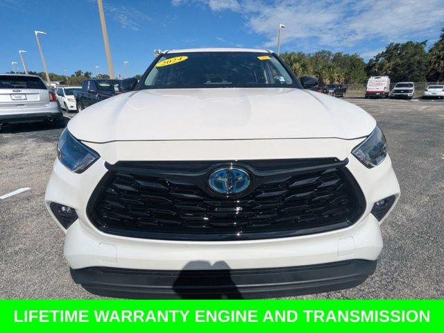 Used 2024 Toyota Highlander LE FWD image 10