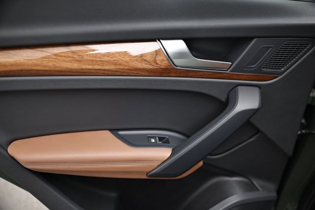 Used 2023 Audi Q5 e Premium Plus image 24