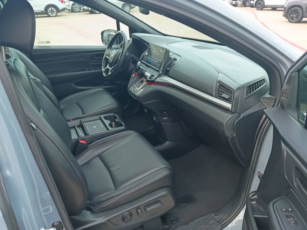 Used 2025 Honda Odyssey Sport-L image 9
