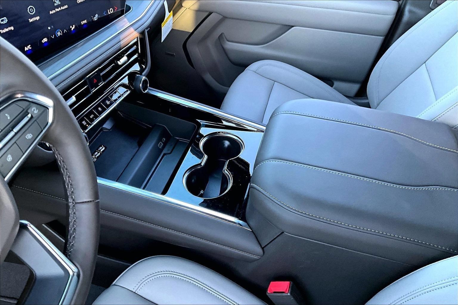 New 2026 Chevrolet Tahoe LT w/ Comfort Package AWD/4WD image 8