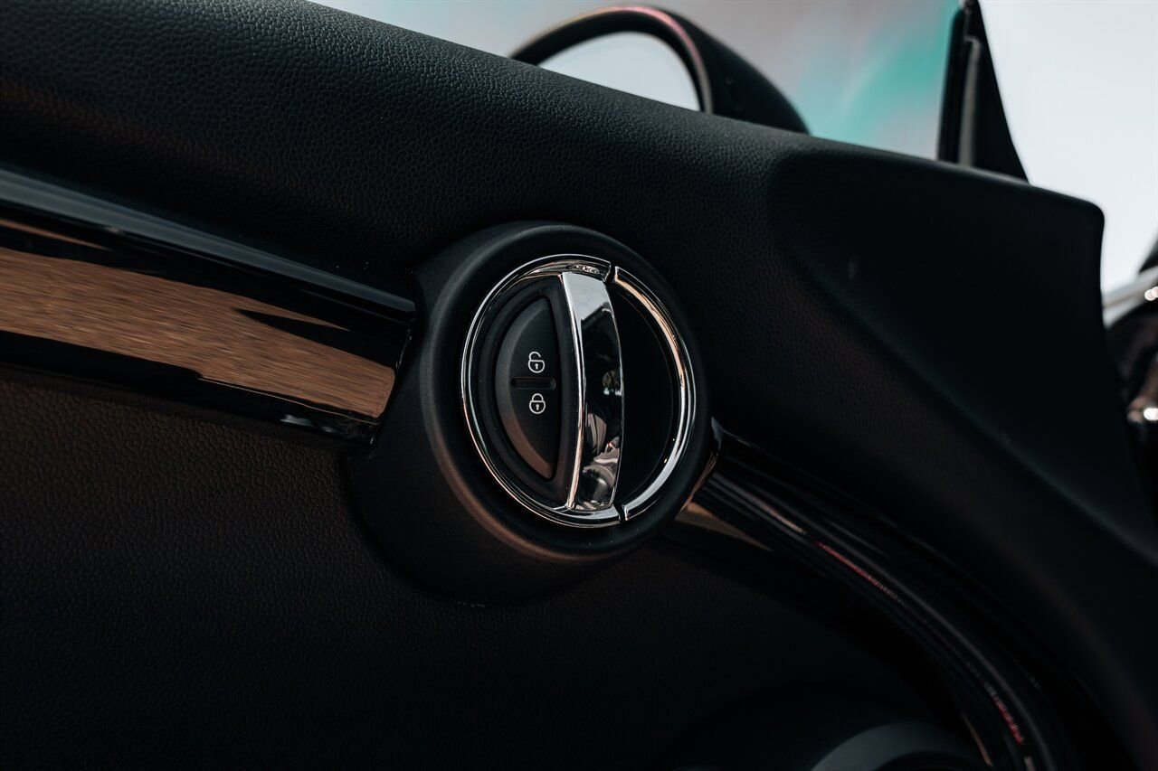 Used 2019 MINI Cooper John Cooper Works FWD image 19