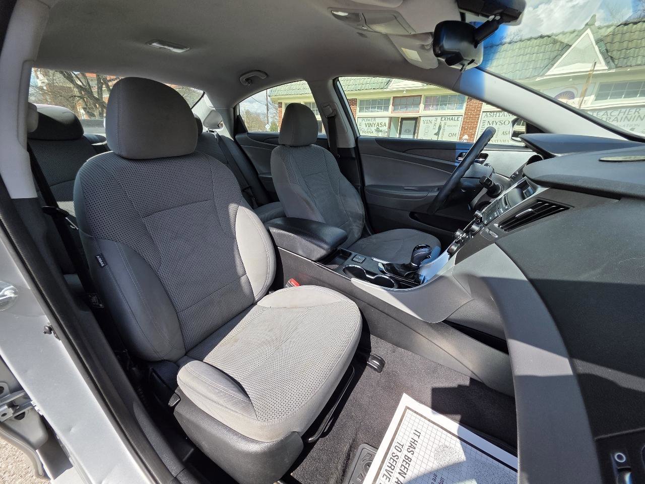 Used 2013 Hyundai Sonata GLS w/ Popular Equipment Pkg image 27