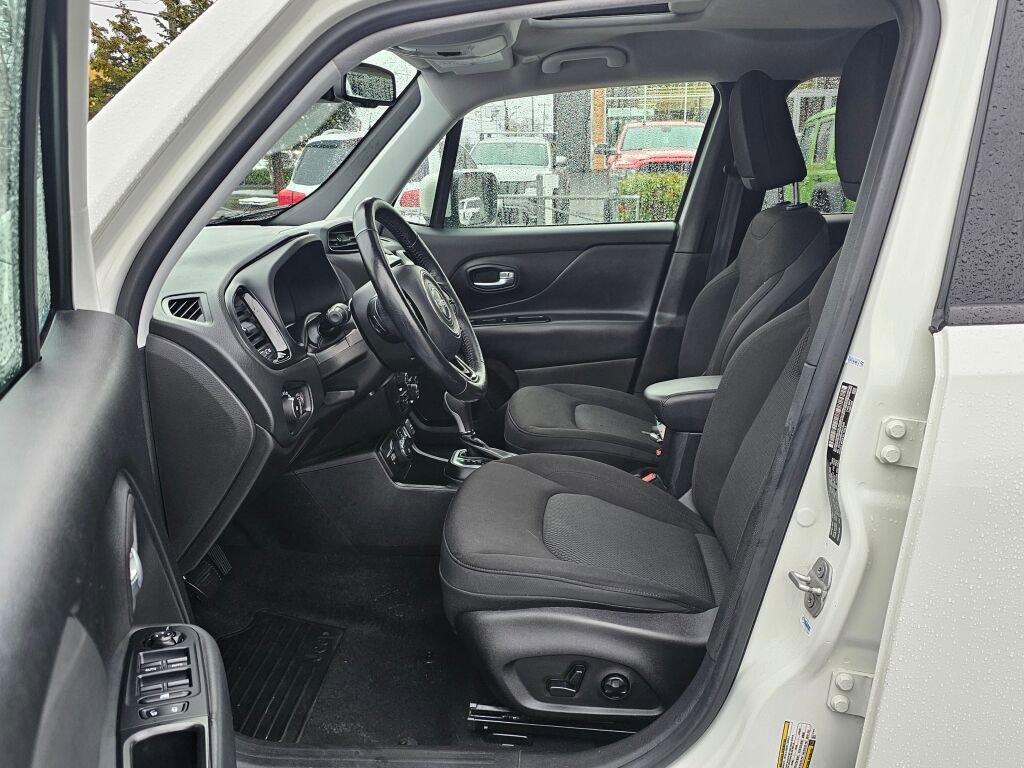 Used 2018 Jeep Renegade Altitude image 19