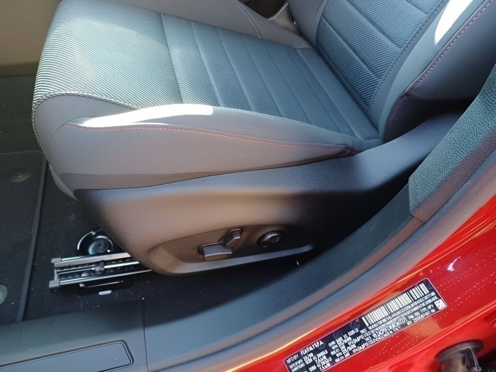 New 2024 Dodge Hornet R/T w/ R/T Blacktop Package image 16