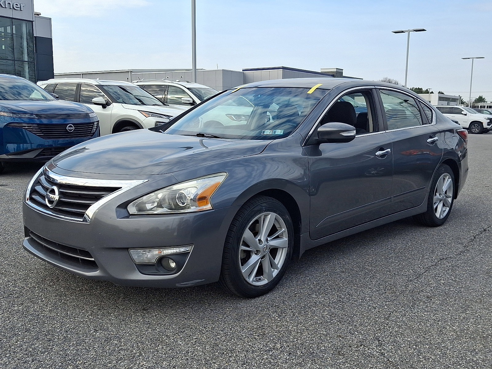 Used 2014 Nissan Altima 2.5 SV w/ Convenience Package image 4