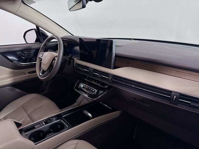 Used 2023 Lincoln Corsair Reserve w/ Equipment Group 201A image 28