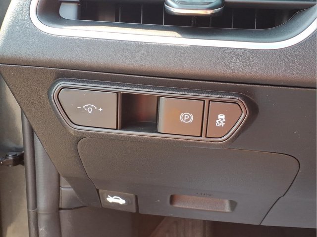 Used 2025 Kia K4 FWD image 15
