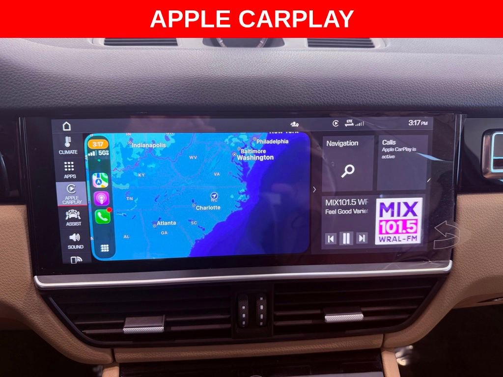 Used 2020 Porsche Cayenne image 12