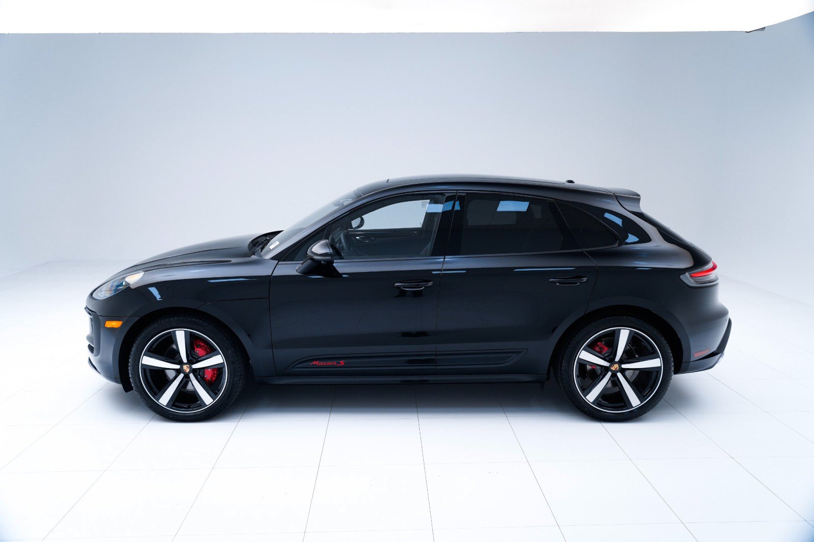 New 2026 Porsche Macan S AWD/4WD image 2