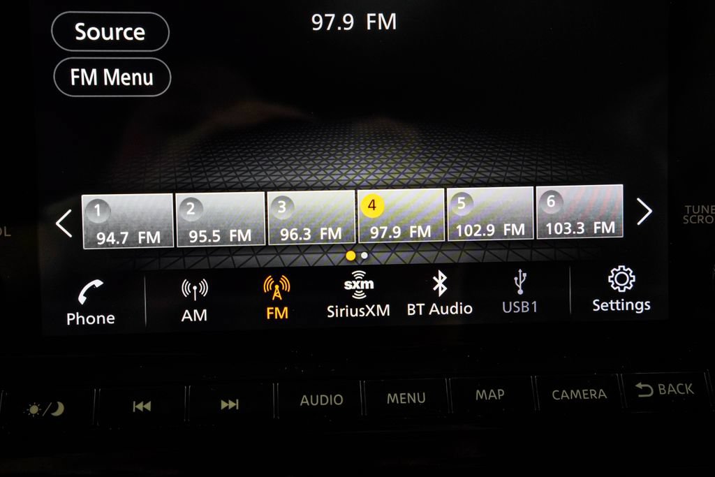 Used 2023 Nissan Pathfinder SL AWD/4WD image 33