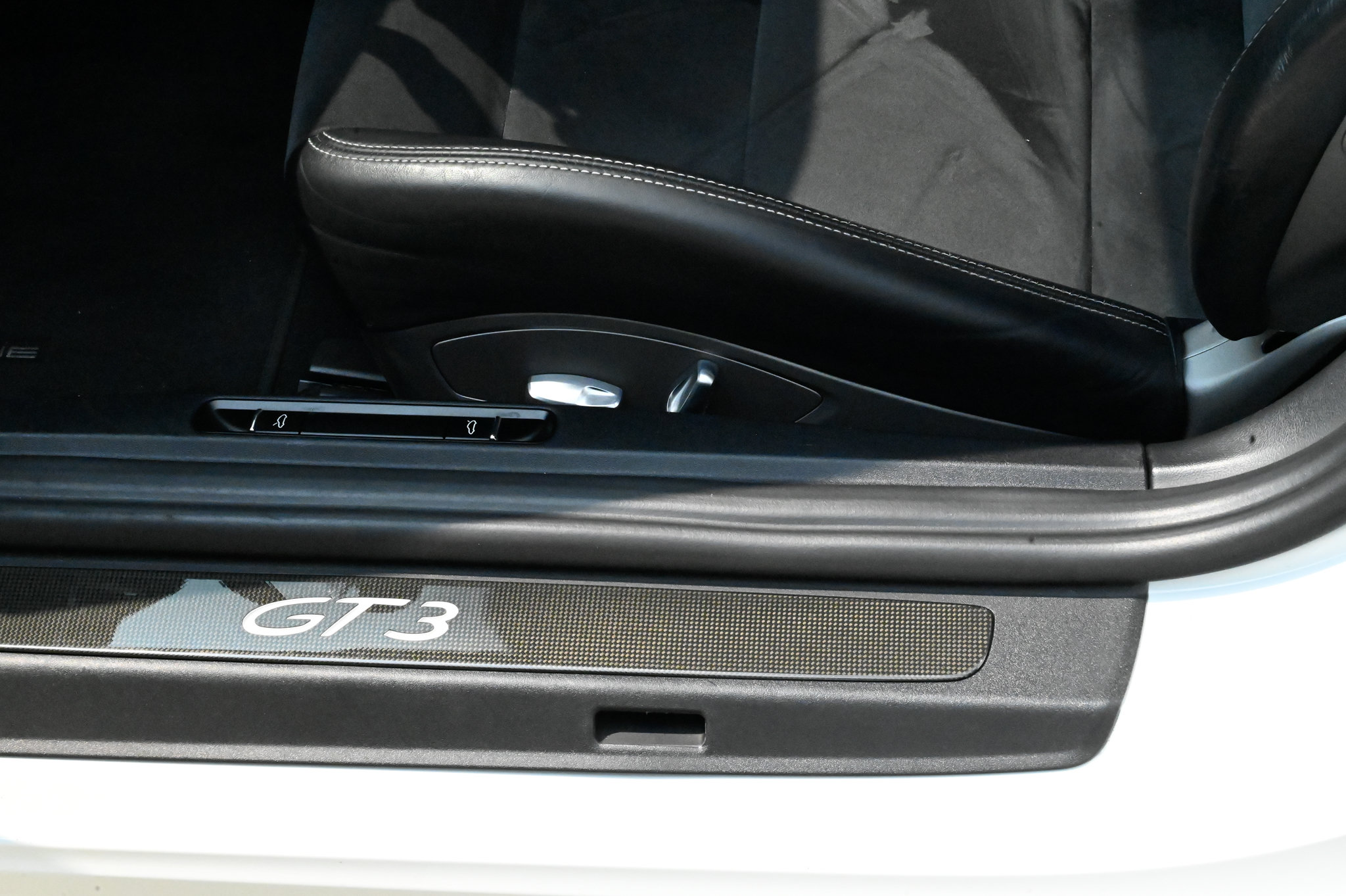 Used 2014 Porsche 911 GT3 RWD image 19
