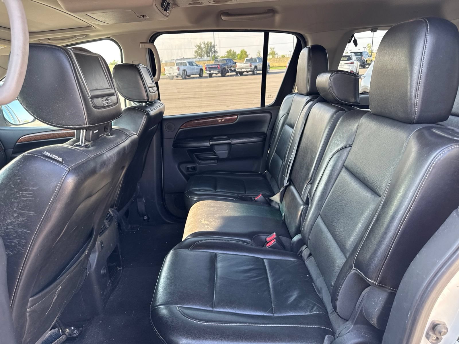 Used 2014 Nissan Armada Platinum AWD/4WD image 10