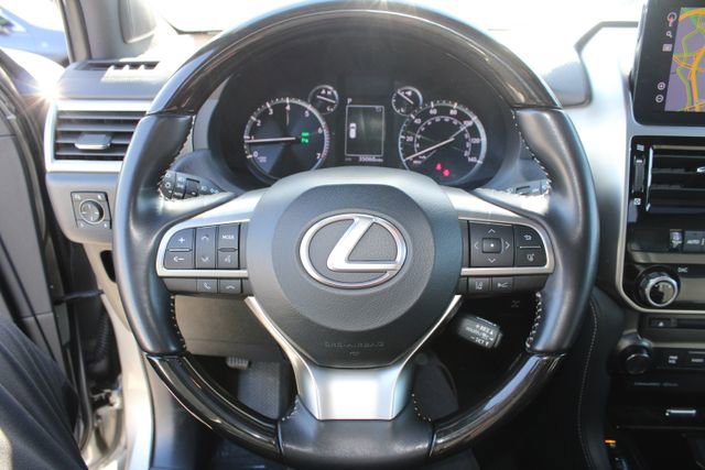 Certified 2023 Lexus GX 460 Premium w/ Premium Package AWD/4WD image 17