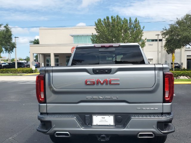 Used 2023 GMC Sierra 1500 Denali w/ Technology Package AWD/4WD image 13