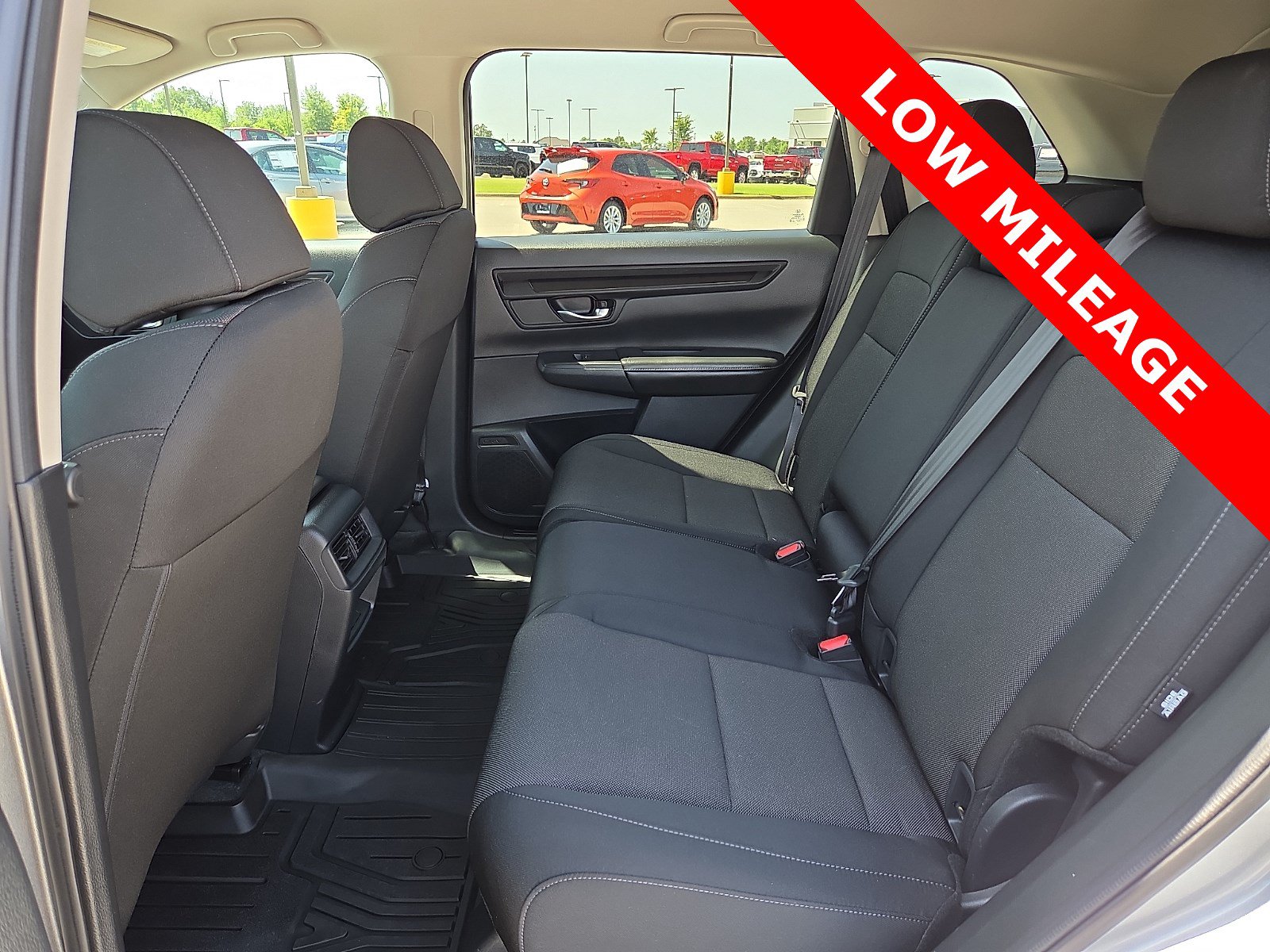 Used 2025 Honda CR-V LX image 10