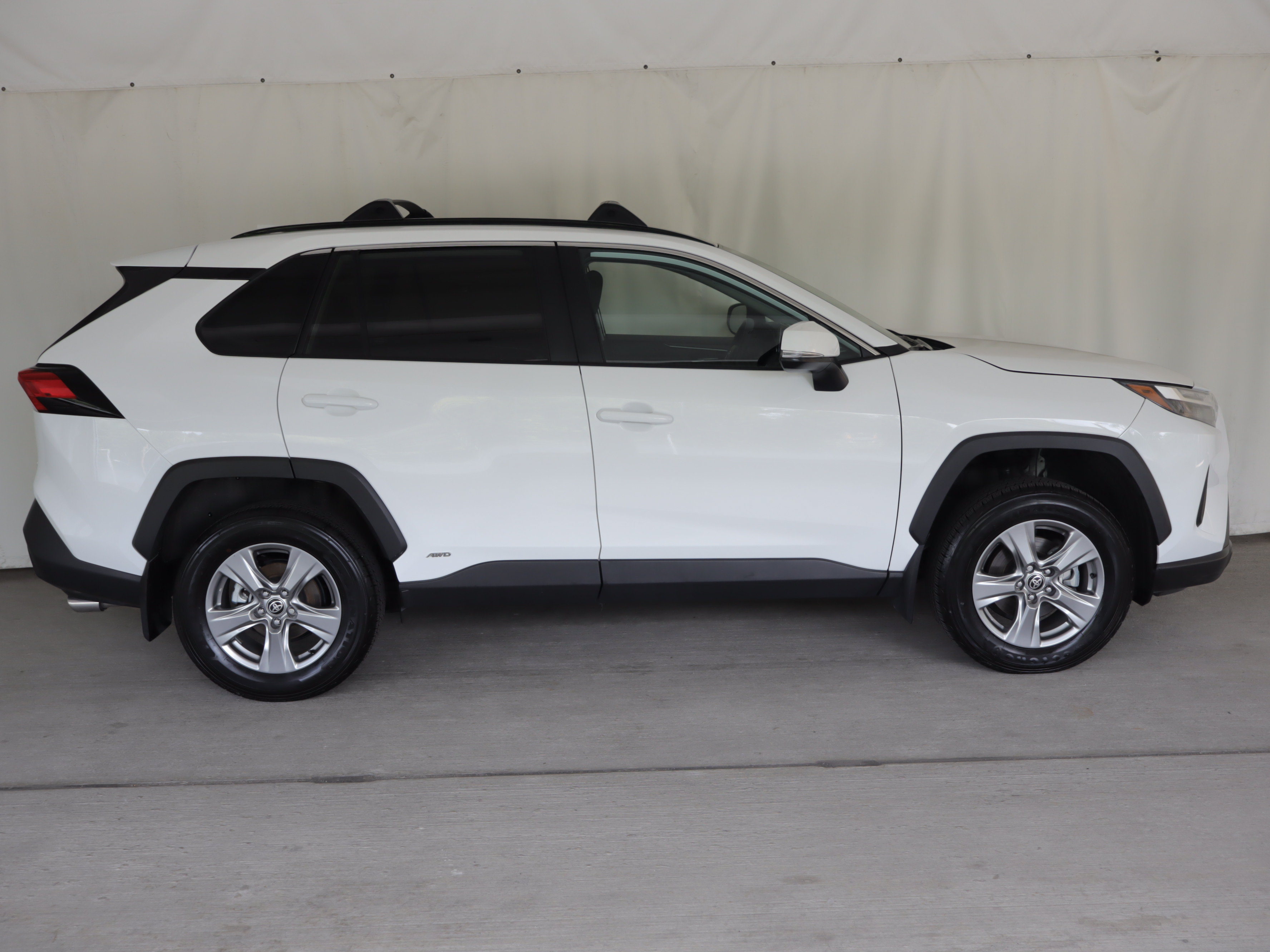Used 2024 Toyota RAV4 XLE w/ Convenience Package AWD/4WD image 6