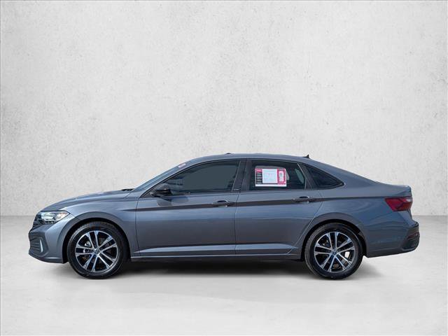 Used 2023 Volkswagen Jetta Sport image 8