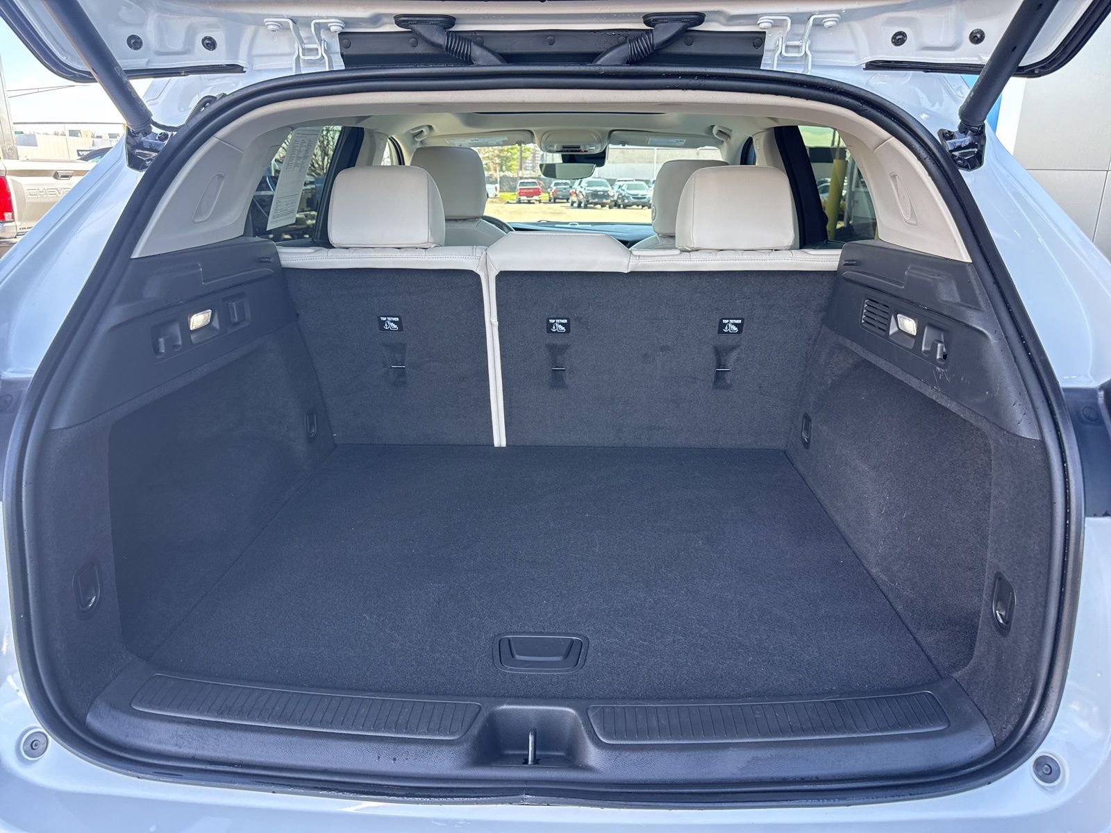 Used 2023 Buick Envision Avenir image 14