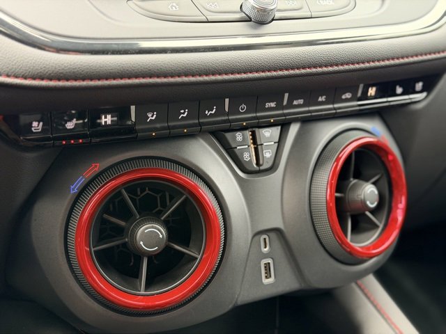 Certified 2022 Chevrolet Blazer RS w/ Enhanced Convenience Package image 15