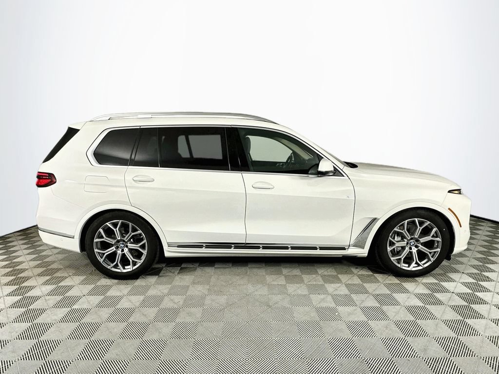 Used 2026 BMW X7 xDrive40i AWD/4WD image 8