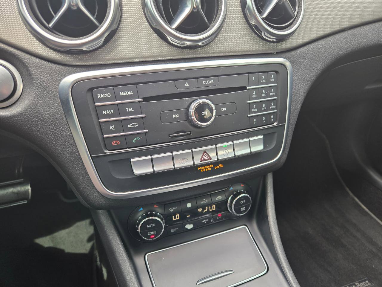 Used 2018 Mercedes-Benz GLA 250 image 16