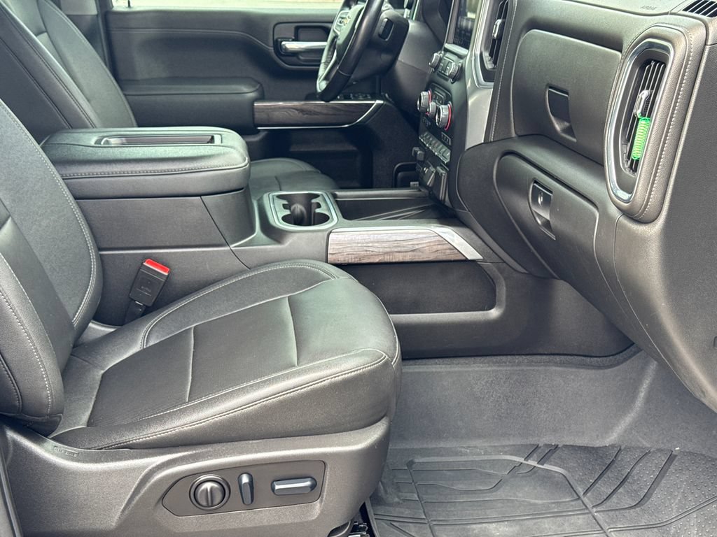 Used 2022 Chevrolet Silverado 2500 LTZ w/ LTZ Plus Package AWD/4WD image 13