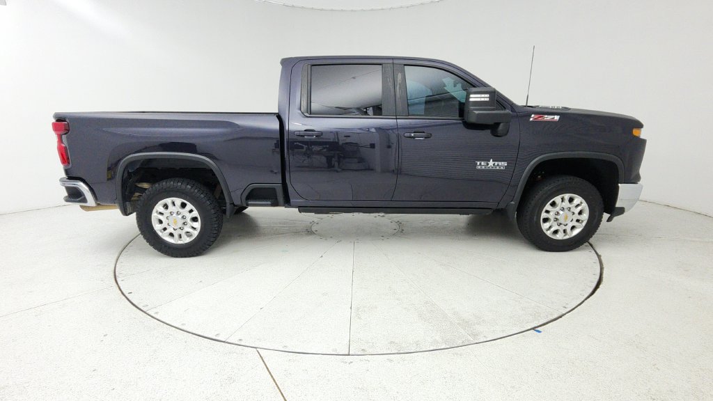 Used 2024 Chevrolet Silverado 2500 LT w/ Texas Edition AWD/4WD image 8