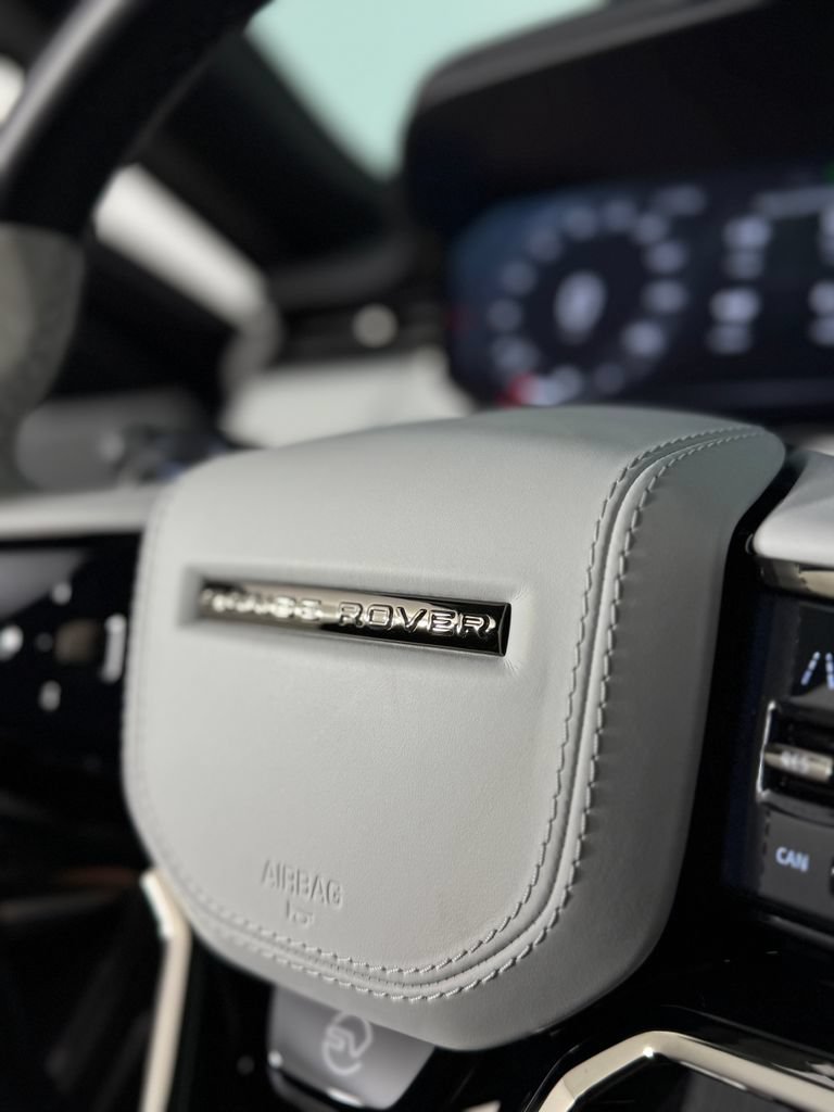 Used 2025 Land Rover Range Rover Sport SV Edition Two AWD/4WD image 38