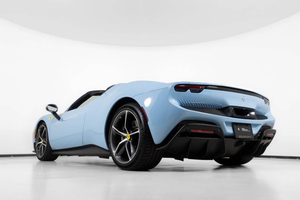 Used 2024 Ferrari 296 GTS RWD image 18