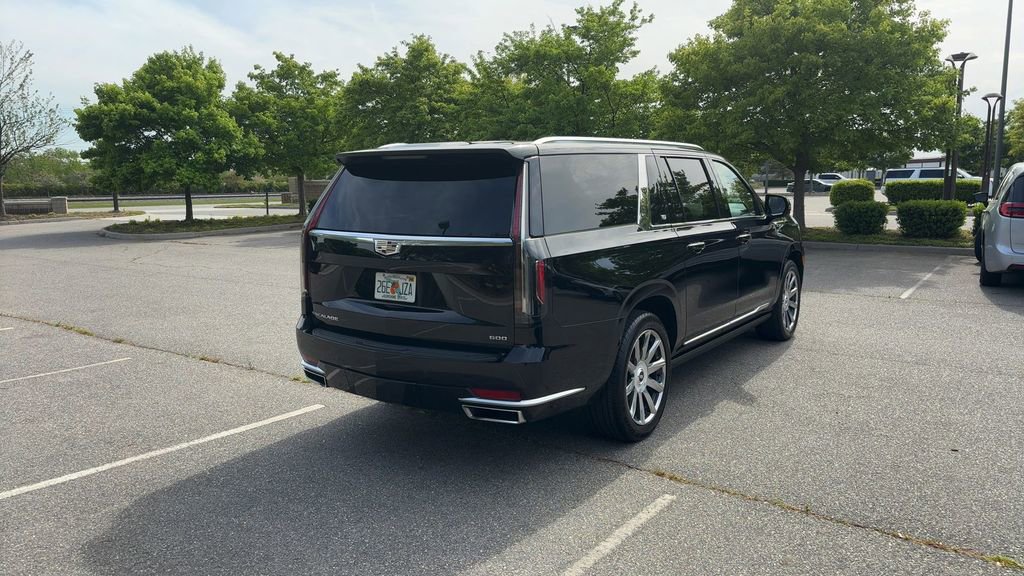 Used 2024 Cadillac Escalade ESV Premium Luxury Platinum image 7