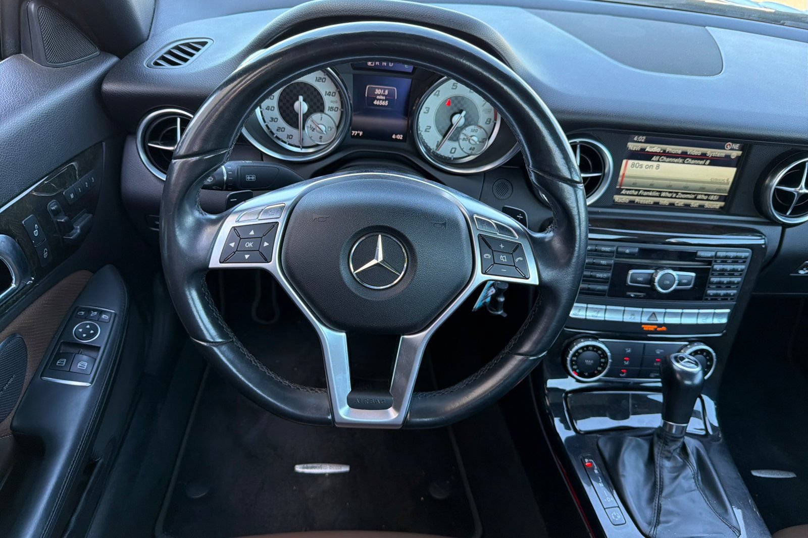 Used 2015 Mercedes-Benz SLK 250 w/ Premium Package image 13