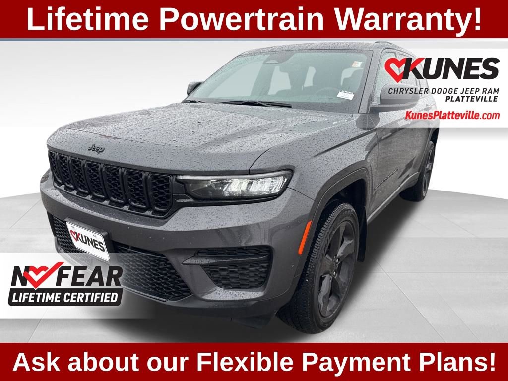 Used 2023 Jeep Grand Cherokee Altitude AWD/4WD image 9