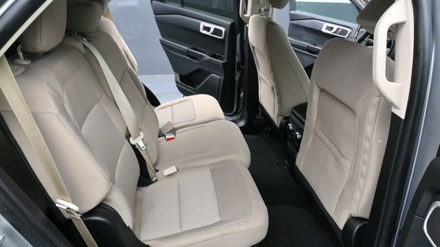 Used 2021 Ford Explorer 4WD image 14