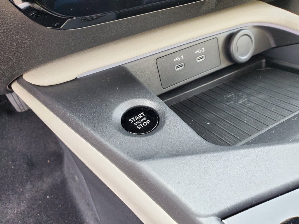 New 2026 Nissan Sentra SL w/ Floor Mat Package FWD image 29