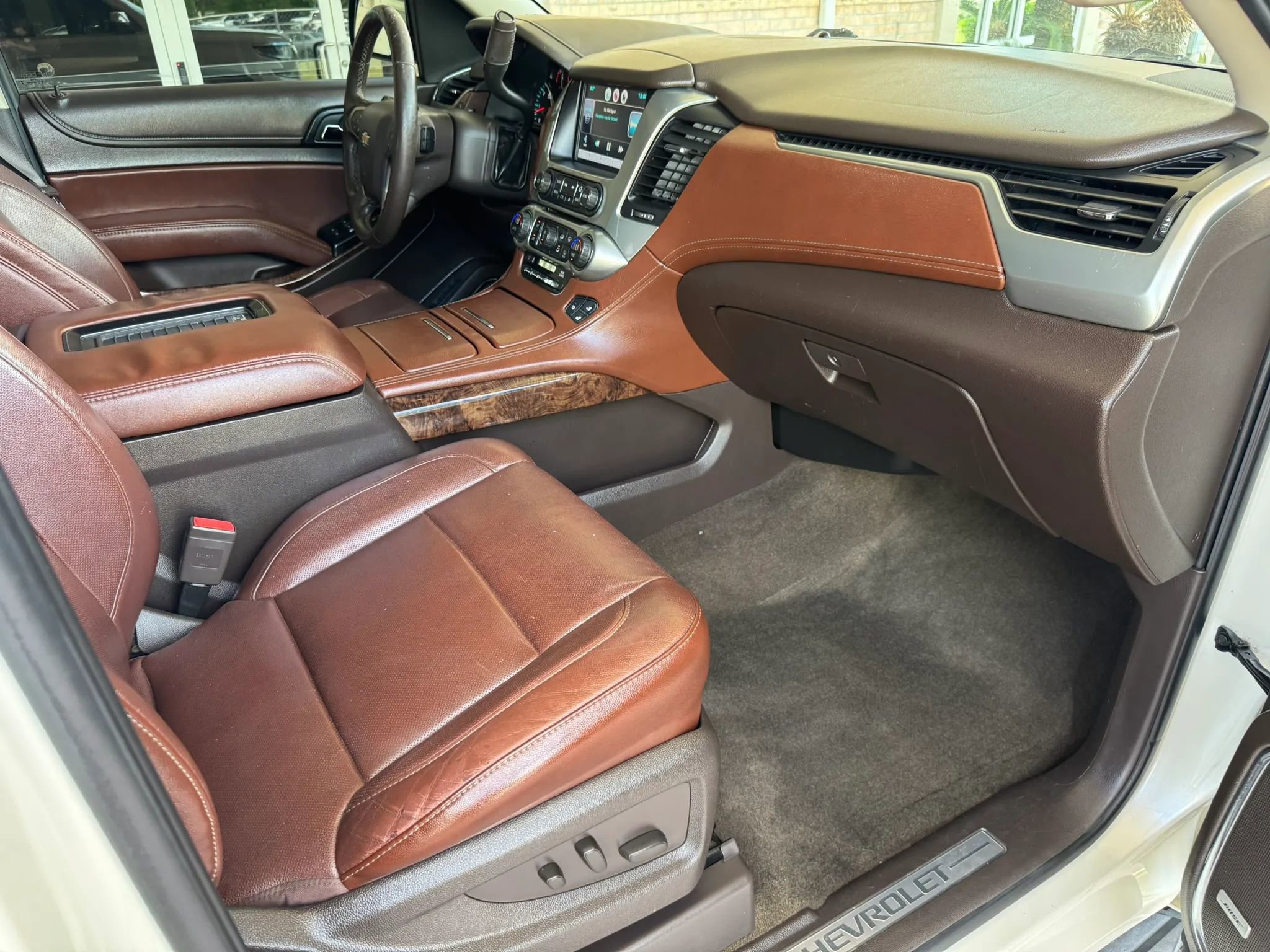 Used 2015 Chevrolet Tahoe LTZ RWD image 35