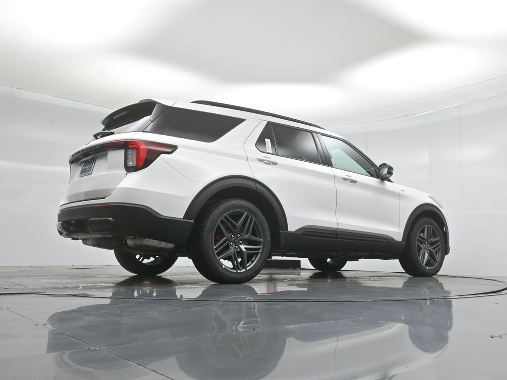 New 2026 Ford Explorer ST-Line w/ ST-Line Street Pack RWD image 49