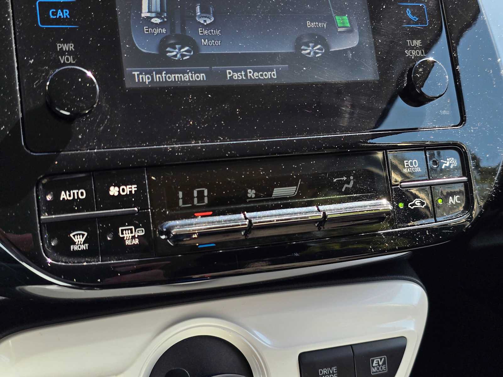 Used 2016 Toyota Prius Two FWD image 29