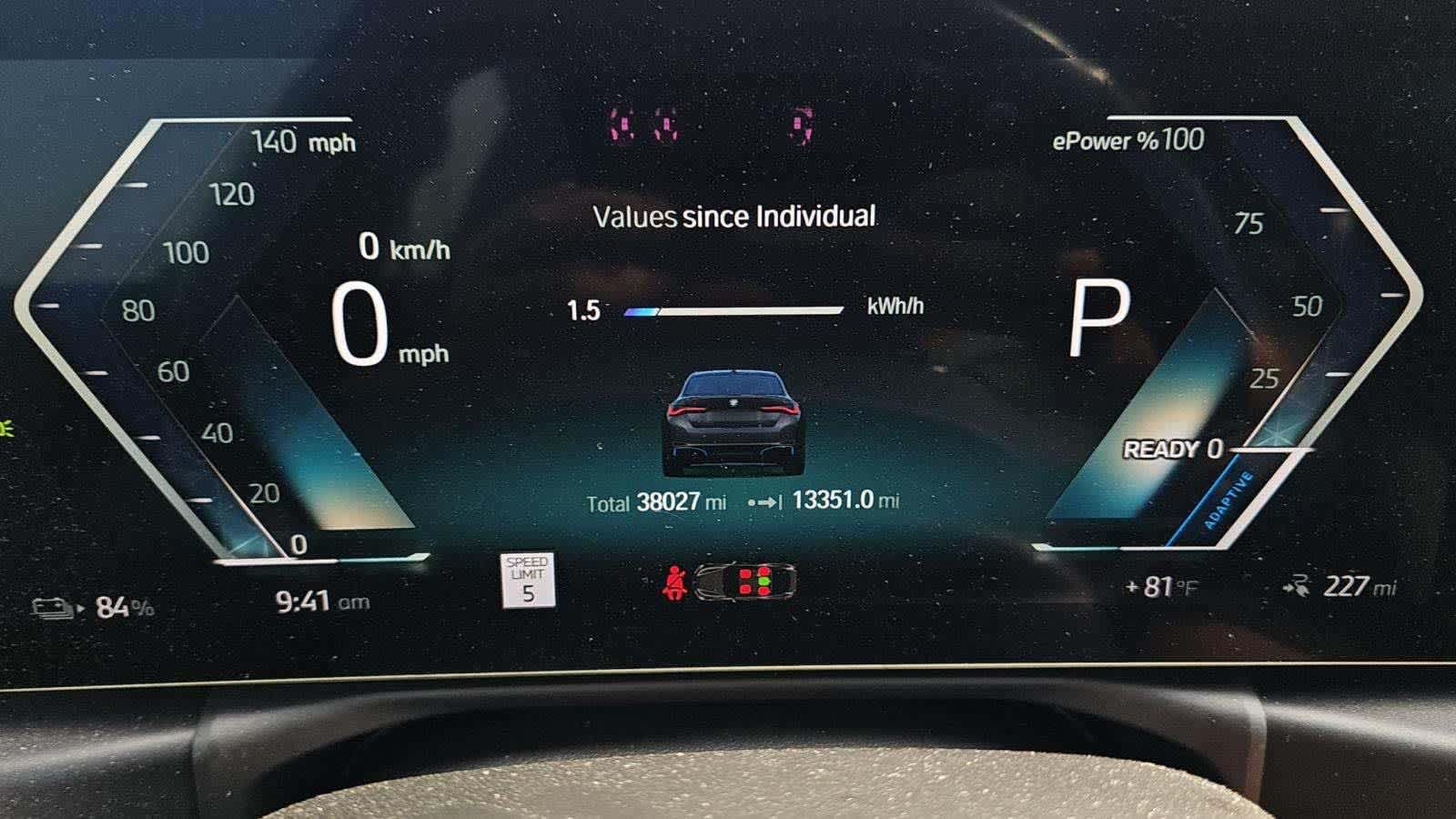 Used 2023 BMW i4 eDrive40 RWD image 8