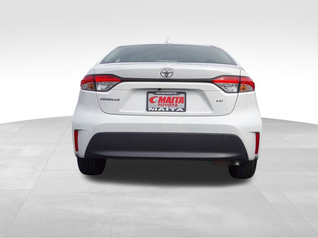 Used 2024 Toyota Corolla LE image 4
