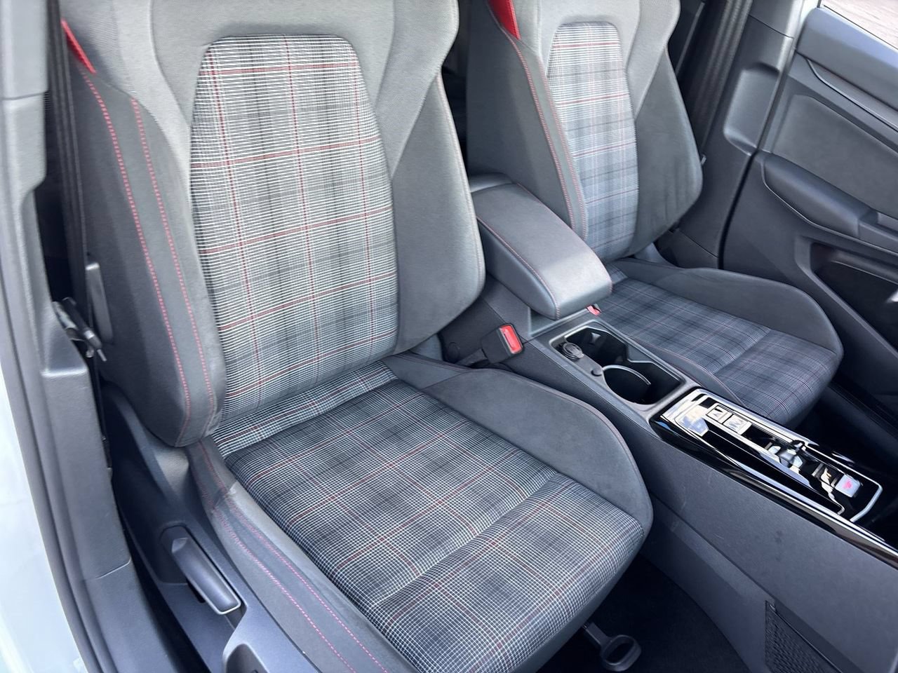 Used 2023 Volkswagen GTI 40th Anniversary Edition FWD image 8